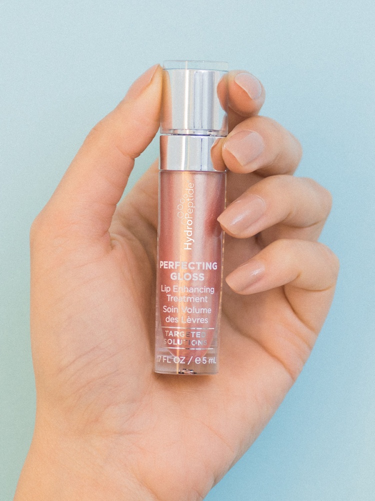 HYDROPEPTIDE PERFECTING GLOSS 
Lipgloss für Volumeneffekt und Feuchtigkeit der Lippen