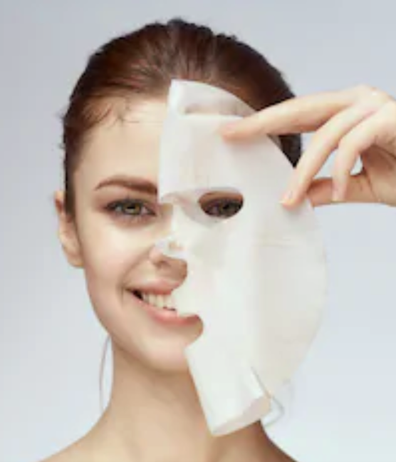 LIGHTENING FACE MASK 
Gesichtsmaske Innea Medicals Cosmetics