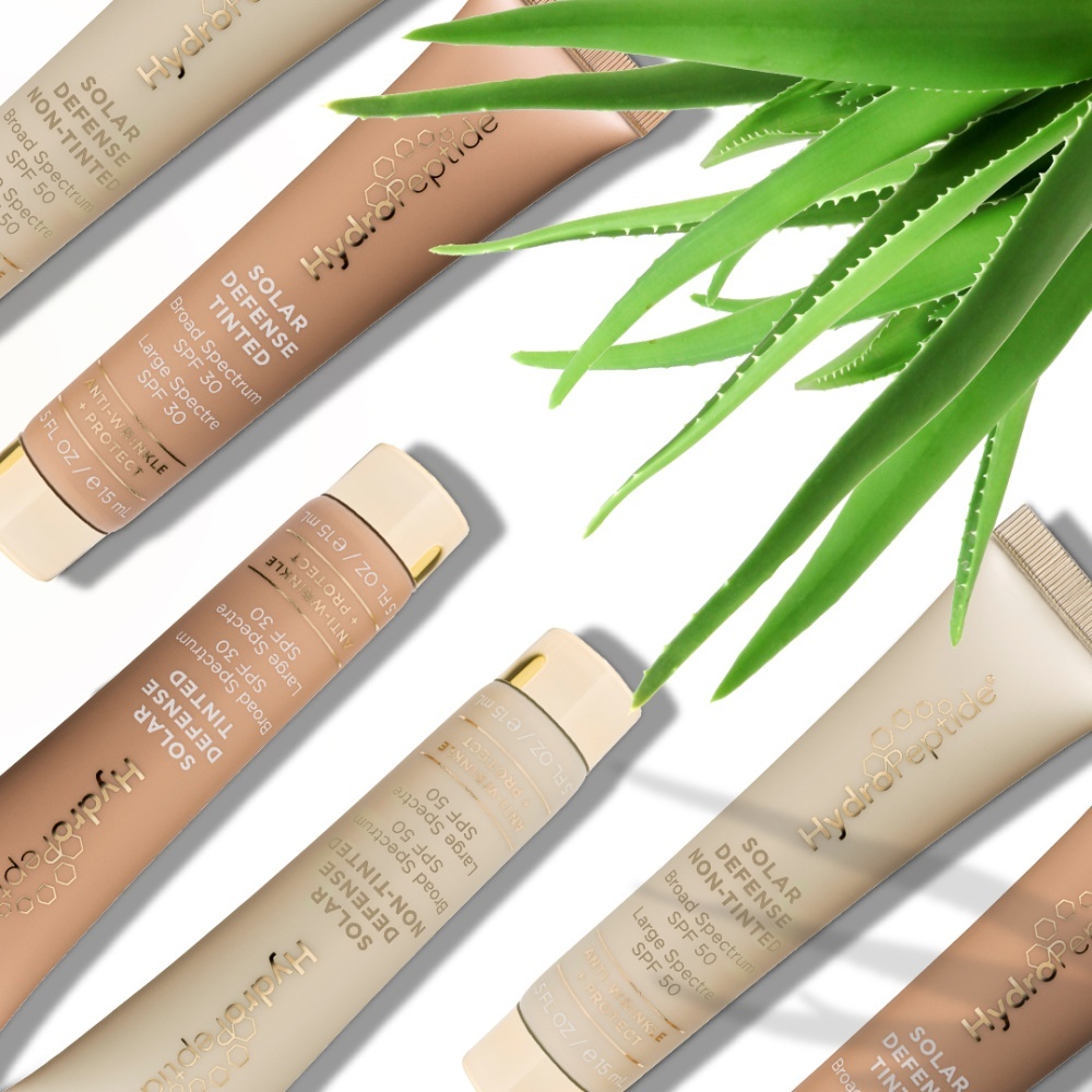 HYDROPEPTIDE SOLAR DEFENSE TINTED TESTER 
Sonnenschutz, Tönungs-, verjüngende Creme mit SPF-Schutz. Leicht deckende Creme. - Tester
