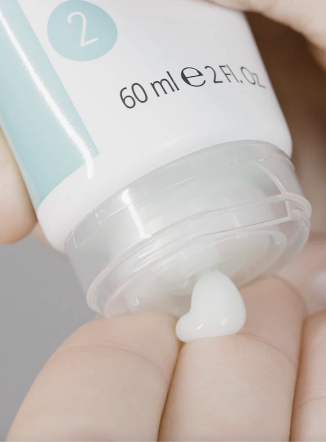 SOSKIN AKN SHINE-CONTROL PURIFYING MOISTURISER 
Leichte Feuchtigkeitscreme zur Reduktion von überschüssigem Talg und Glanz