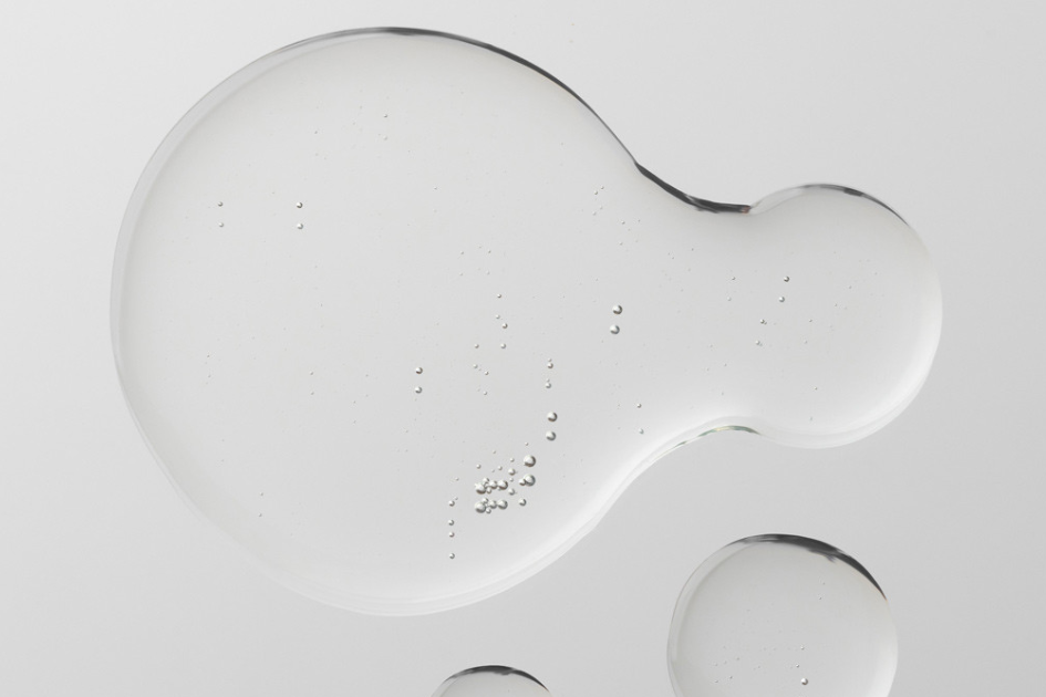 DSD SIMONE DE LUXE EXOGROW BOOSTER SHAMPOO 
9.1 Innovatives Shampoo mit Exosomen zur Unterstützung des Haarwachstums und gegen Haarausfall.