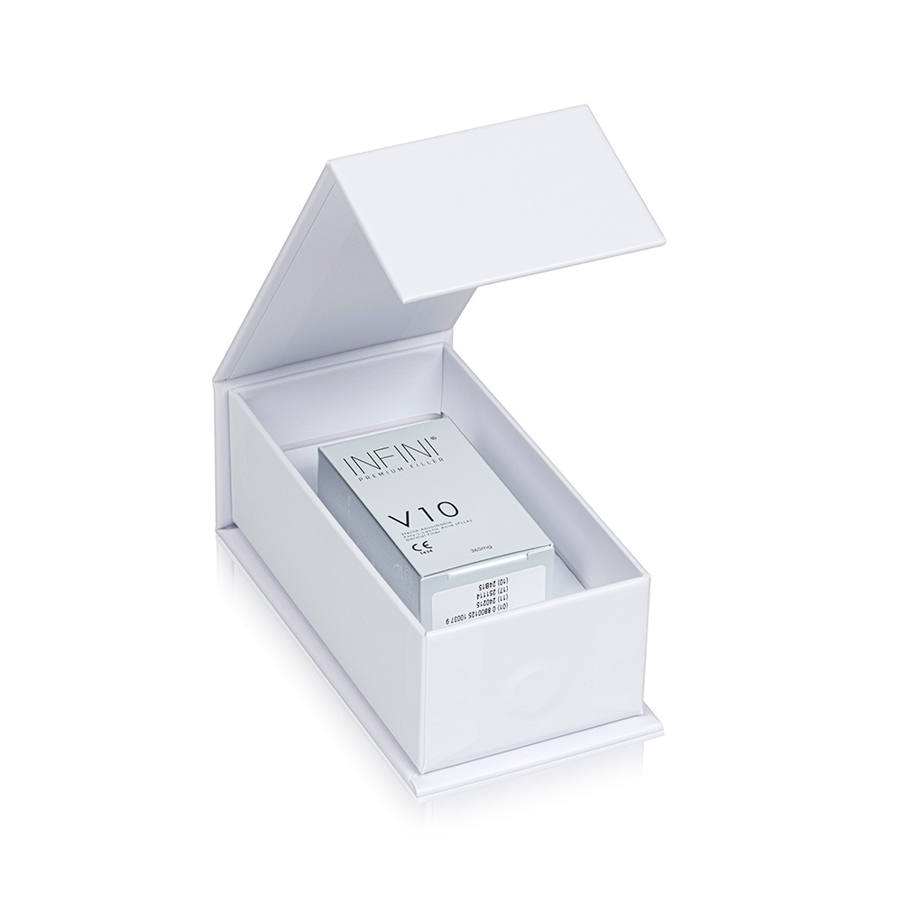 INFINI V-10 VOLUMETRIC STIMULATOR 365 MG POLY-L-LACTIC ACID 
V-10 Volumetric Stimulator - Ein modernes biostimulierendes Präparat mit Poly-L-Milchsäure (PLLA).