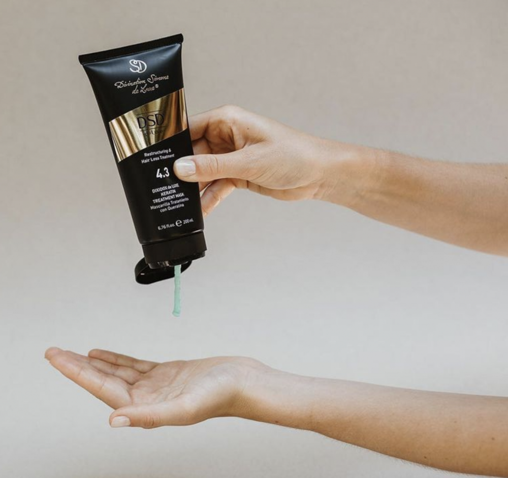 DSD SIMONE DE LUXE KERATIN TREATMENT MASK 
4.3 Keratin Treatment Mask. Keratinhaltige Haarmaske, stoppt den Haarausfall und verbessert die Struktur